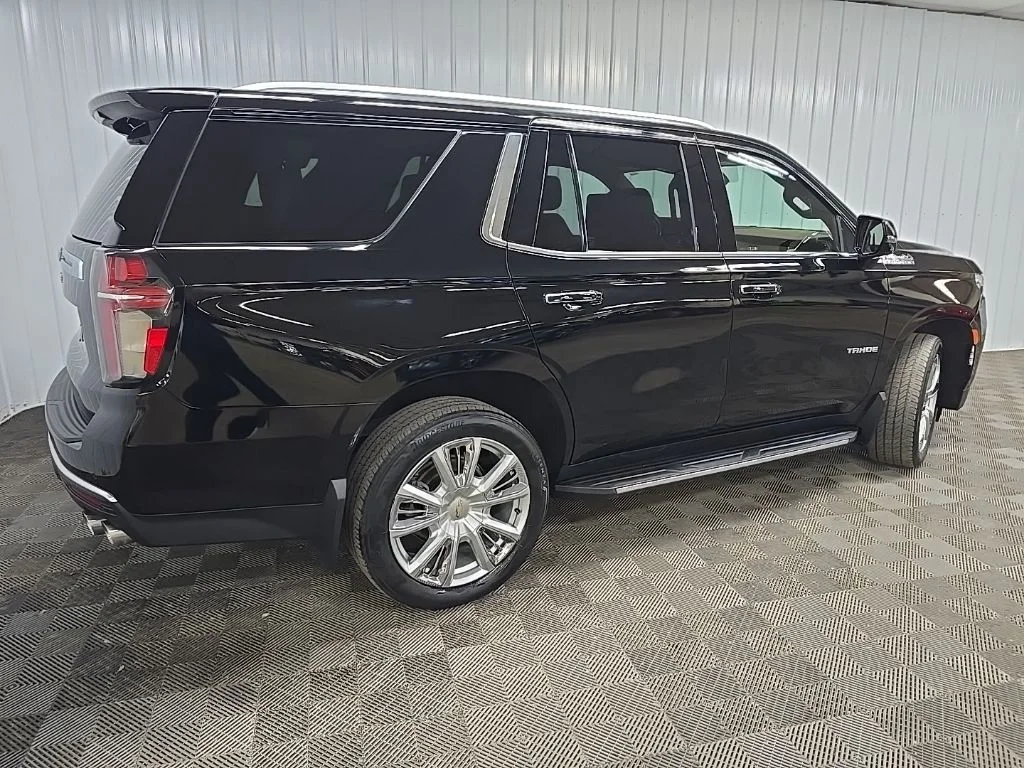 Used 2021 Black Chevrolet High Country image 3