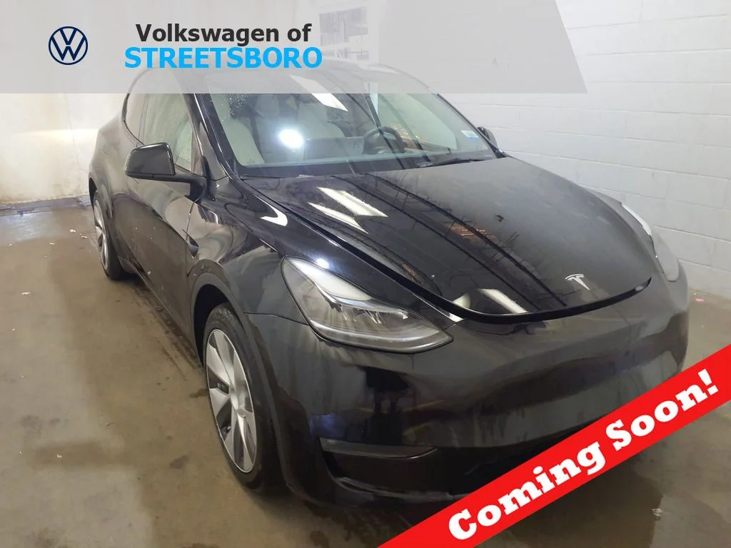 2023 Tesla Model Y Long Range Dual Motor All-Wheel Drive's photo