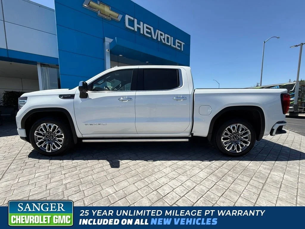 Used 2023 White Frost Tricoat GMC Denali Ultimate image 12