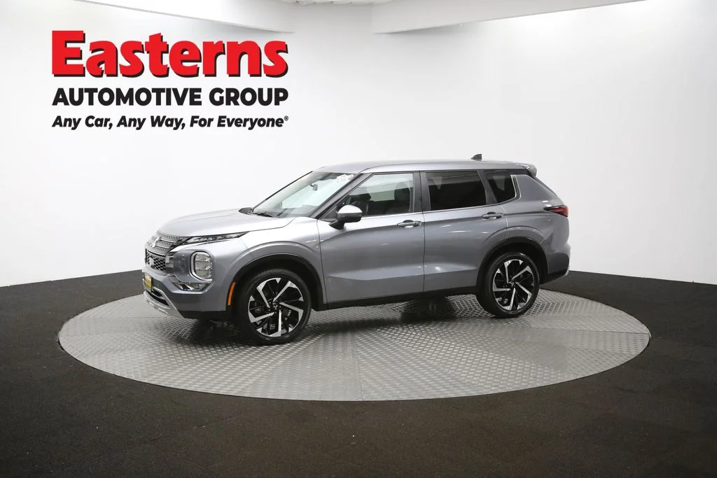 Used 2024 Gray Mitsubishi SE image 57