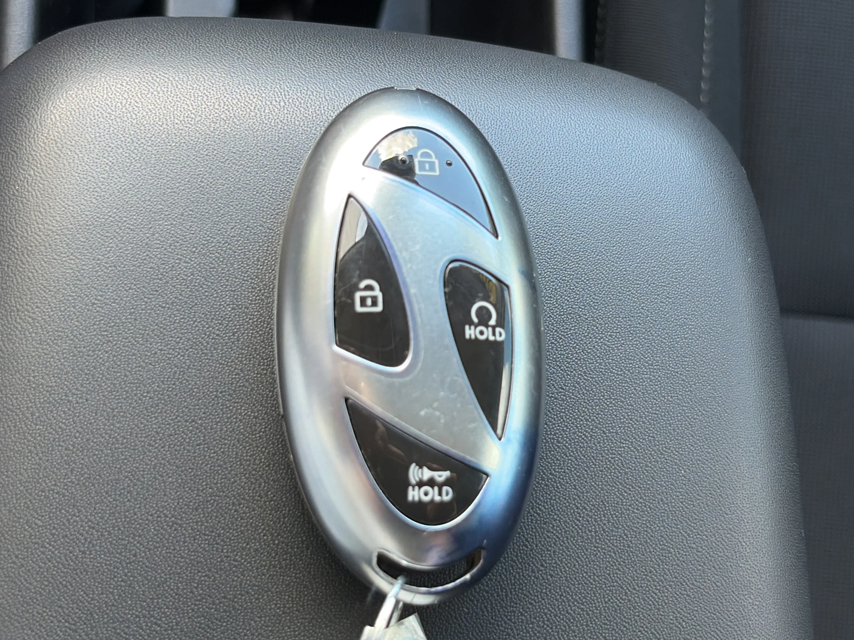 Used 2024 Neoteric Yellow Hyundai SE image 26