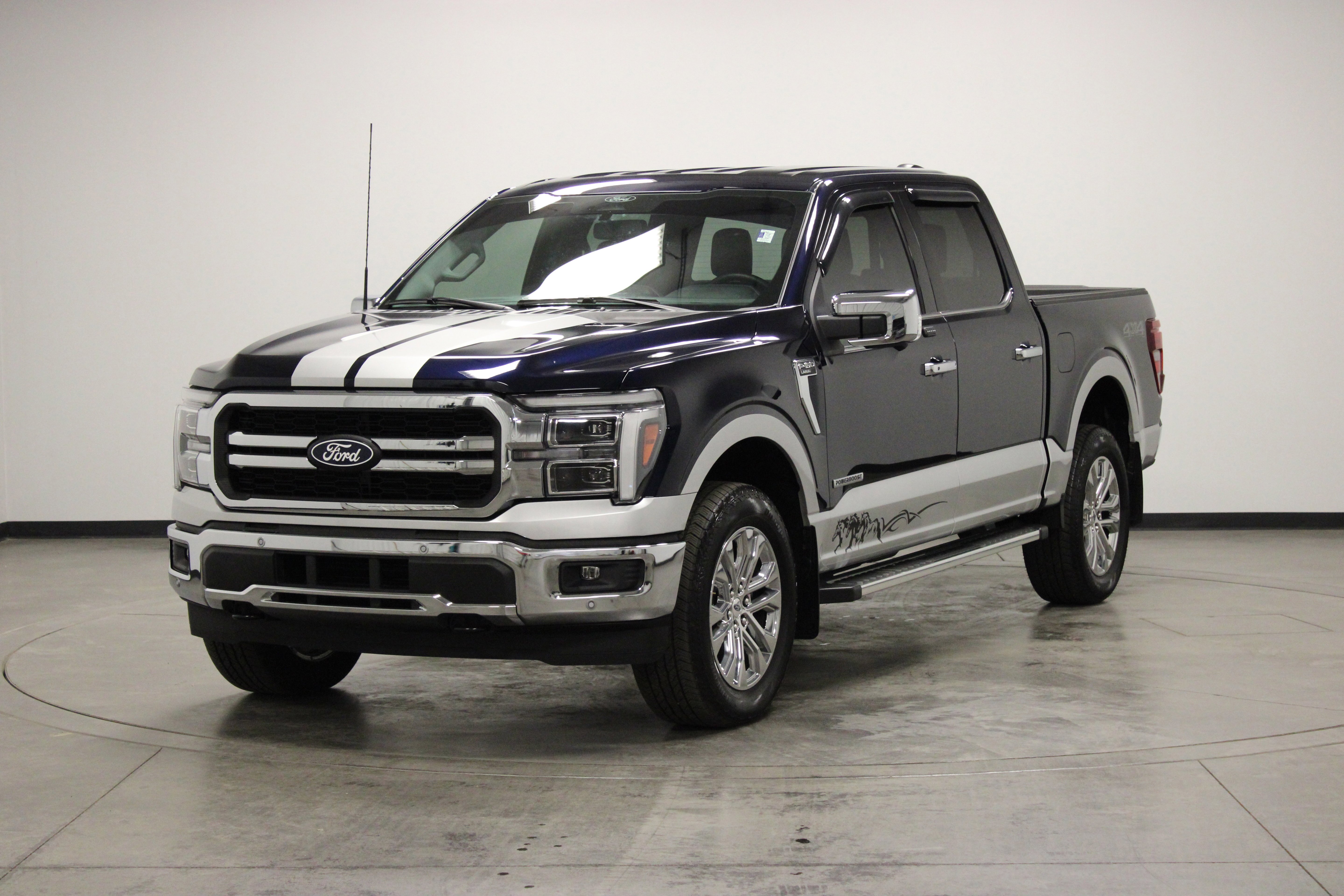 Used 2025 Antimatter Blue Metallic Ford LARIAT image 4