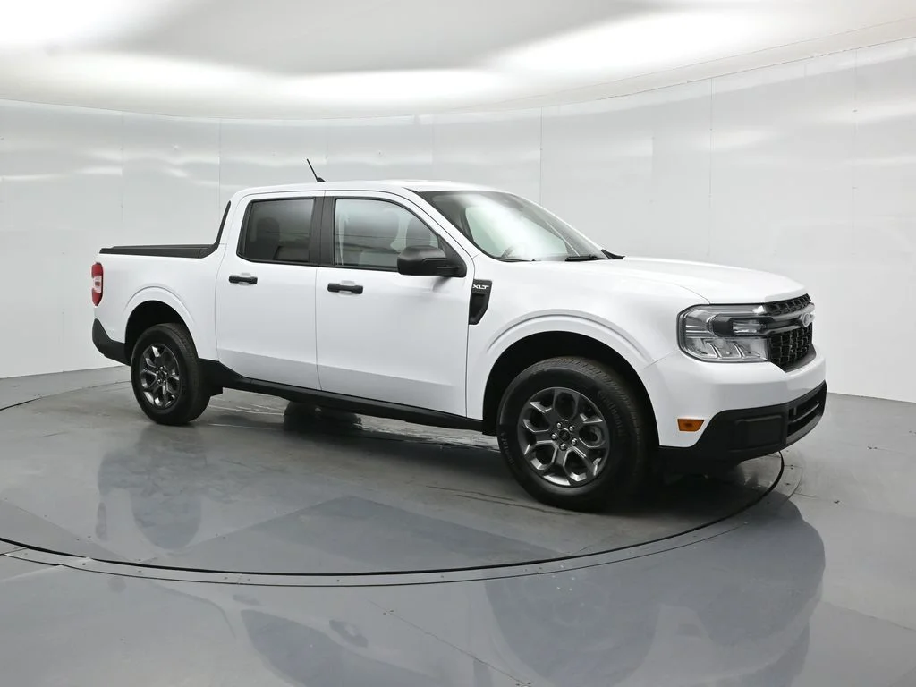 Certified Used 2023 White Ford XLT image 21