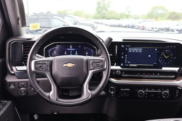 Used 2024  Chevrolet LT image 20