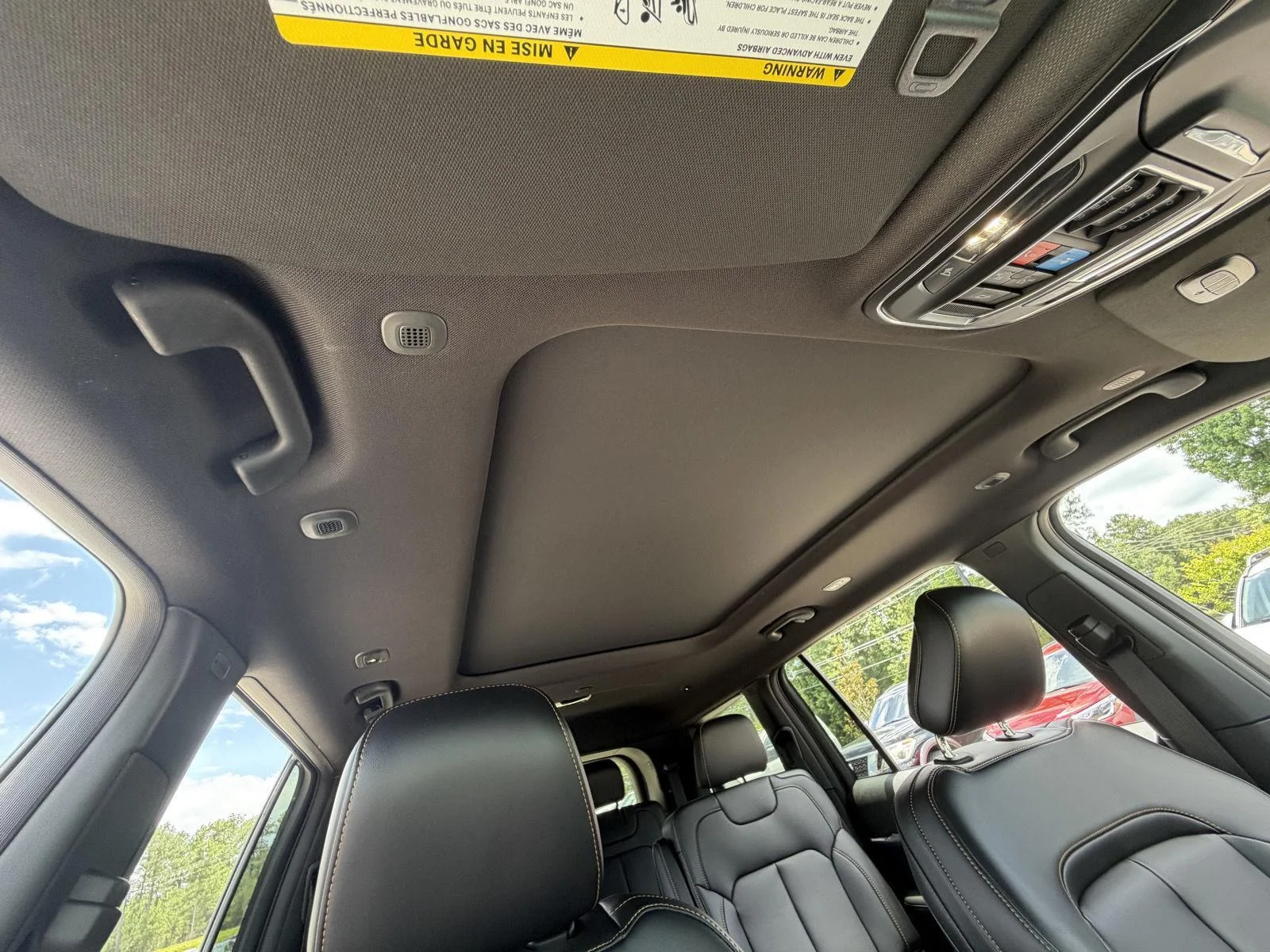 New 2026 Bright White Clear-Coat Exterior Paint Jeep 85th Anniversary Edition image 23