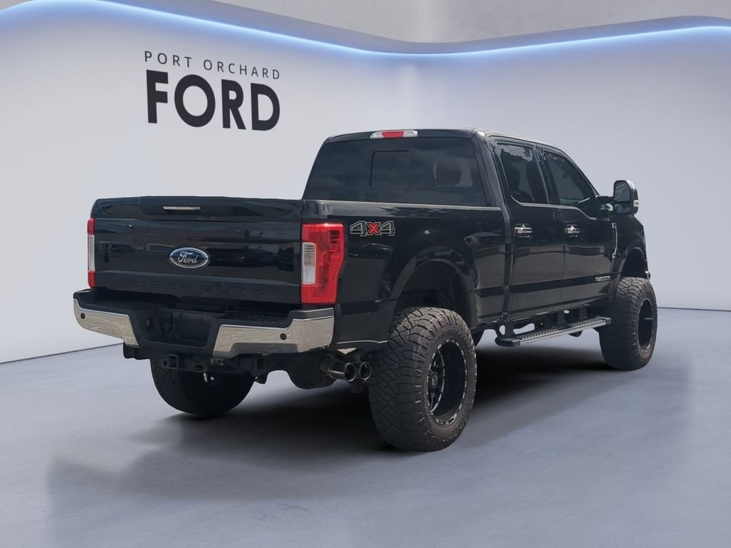 Used 2019 Black Metallic Ford Lariat image 7