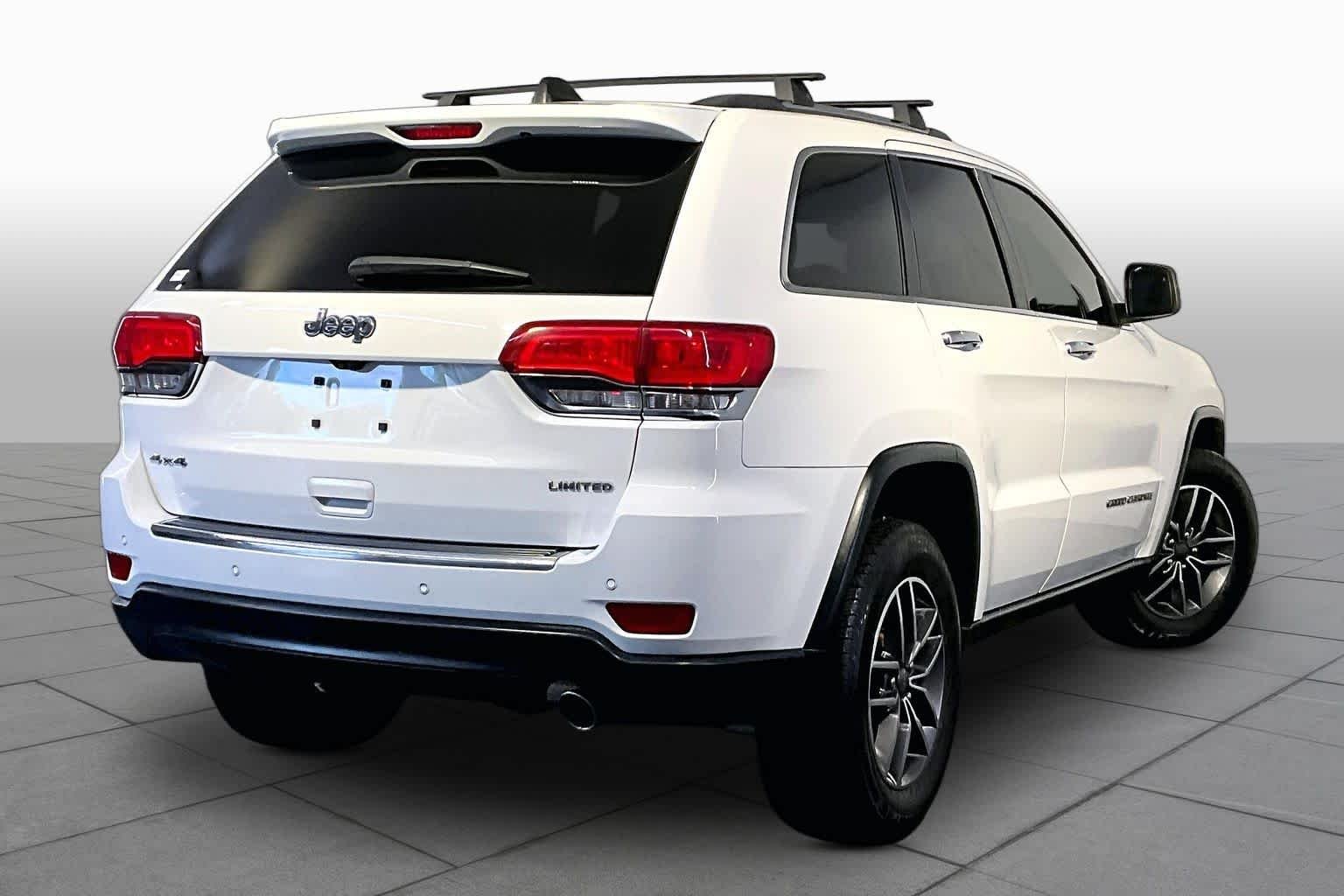 Used 2019 Bright White Clear Coat Jeep Limited image 13