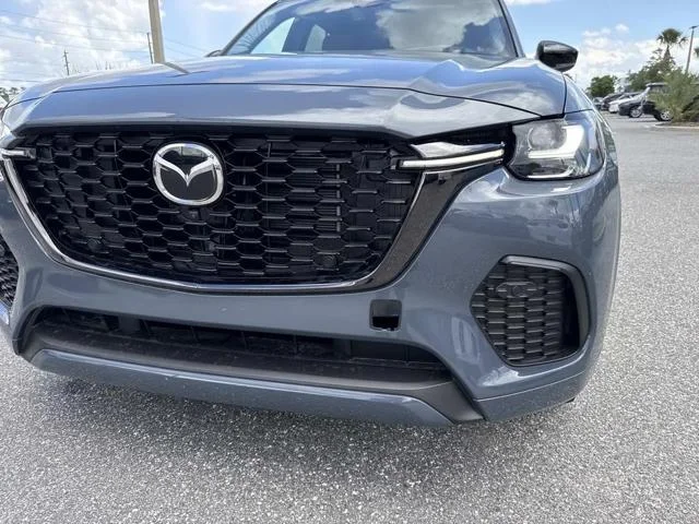 2026 Mazda CX-70 Premium Package - Photo 11