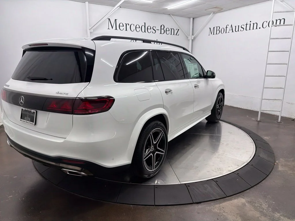 New 2027 White Mercedes-Benz GLS 450 image 7