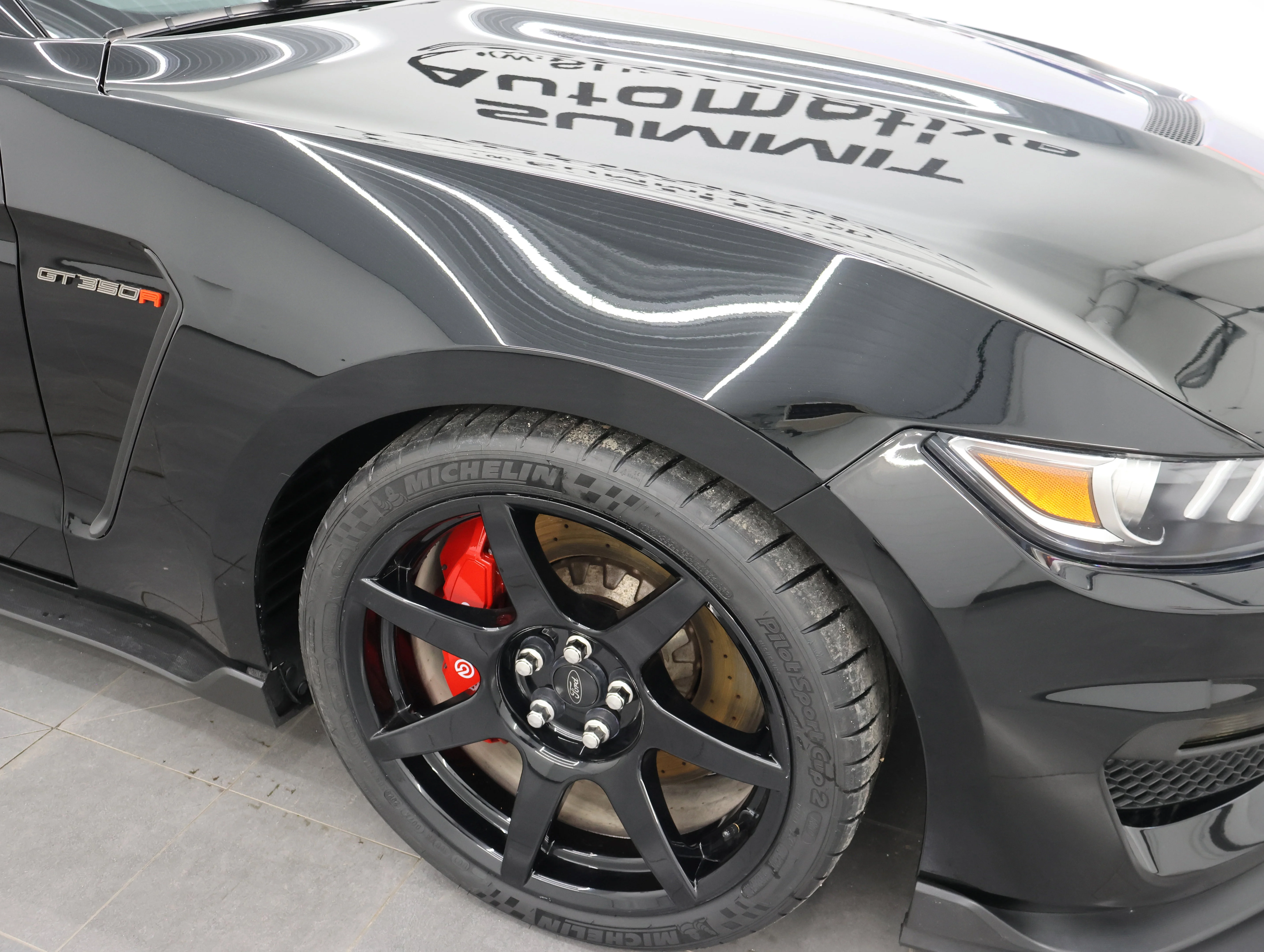 Used 2016 Shadow Black Ford Shelby GT350 image 20