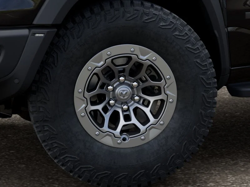 New 2027 Diamond Black Crystal Pearl-Coat Exterior Paint RAM TRX SRT image 4