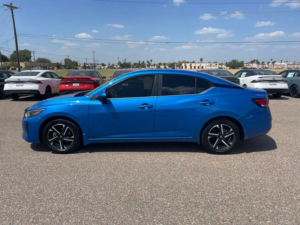 Used 2025 Blue Nissan SV image 4