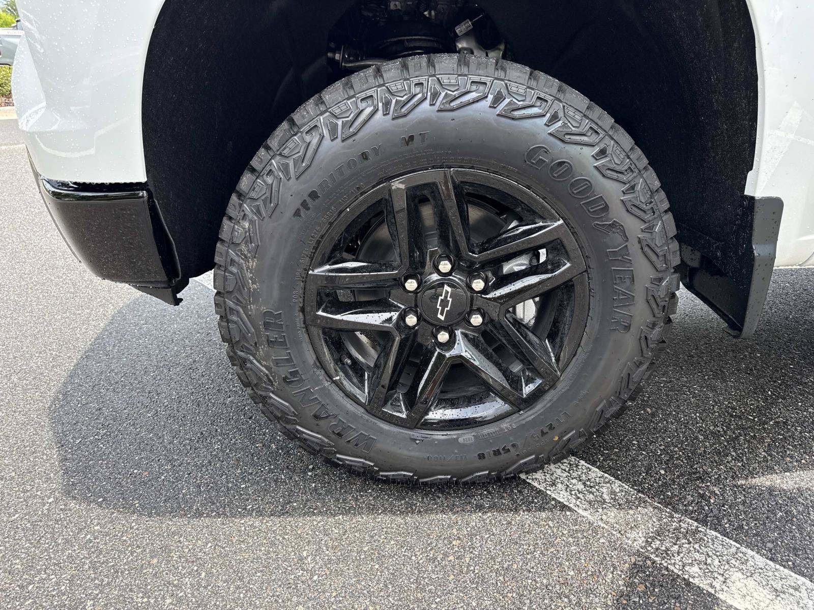 New 2026 Summit White Chevrolet LT Trail Boss image 33