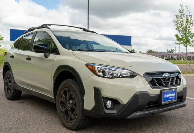 Used 2023 Beige Subaru Premium image 4