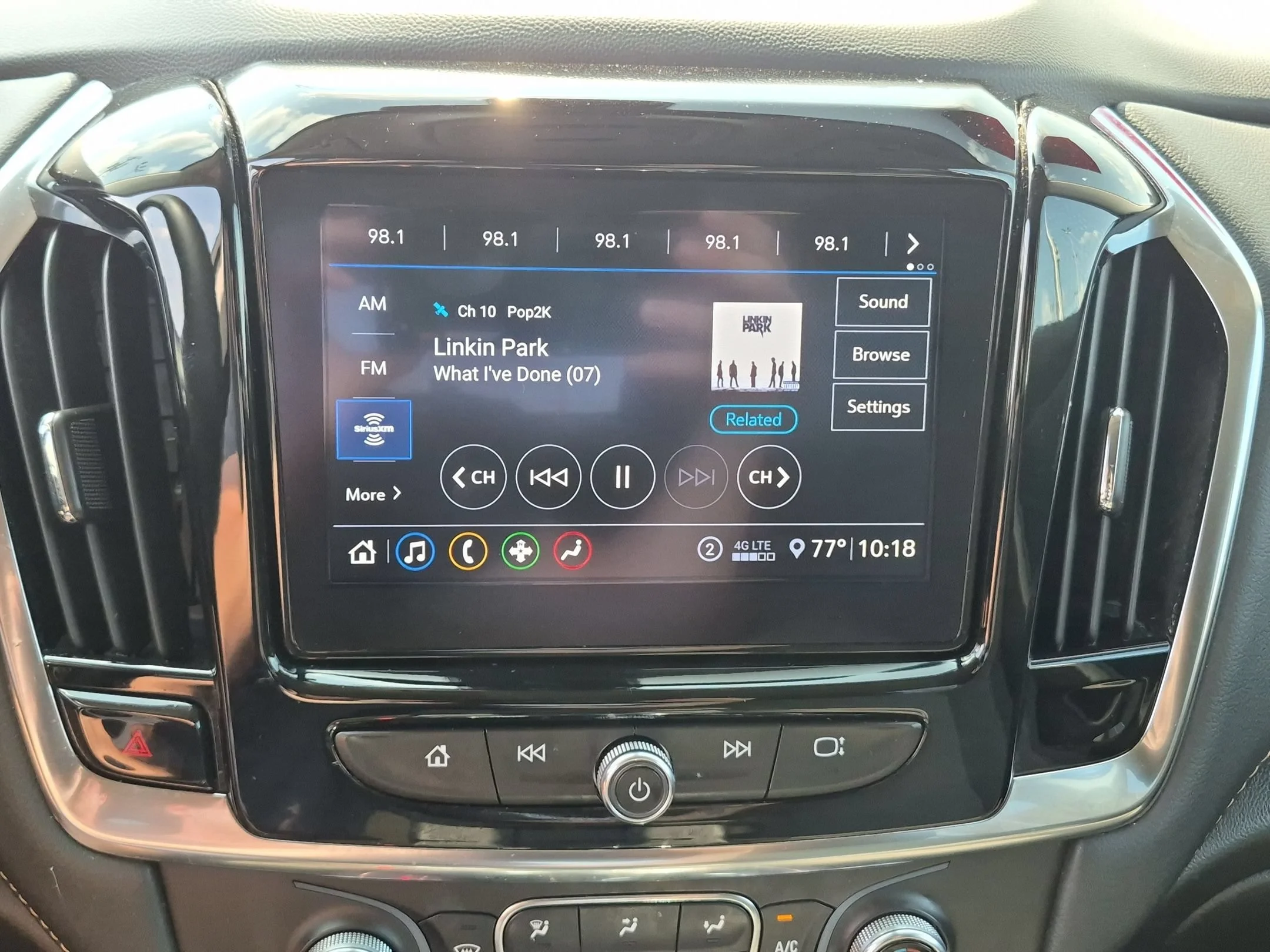Used 2021 Mosaic Black Metallic Chevrolet LT Cloth image 12