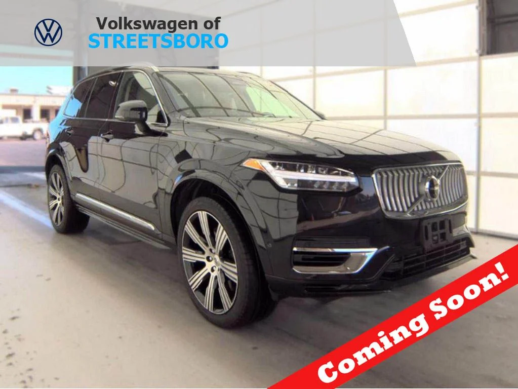 Used 2024 Onyx Black Metallic Volvo Ultimate image 1