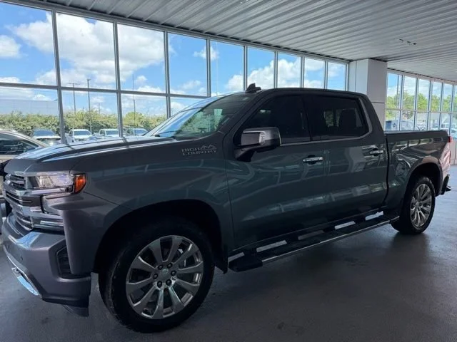 Used 2019 SATIN STEEL METALLIC Chevrolet High Country image 3