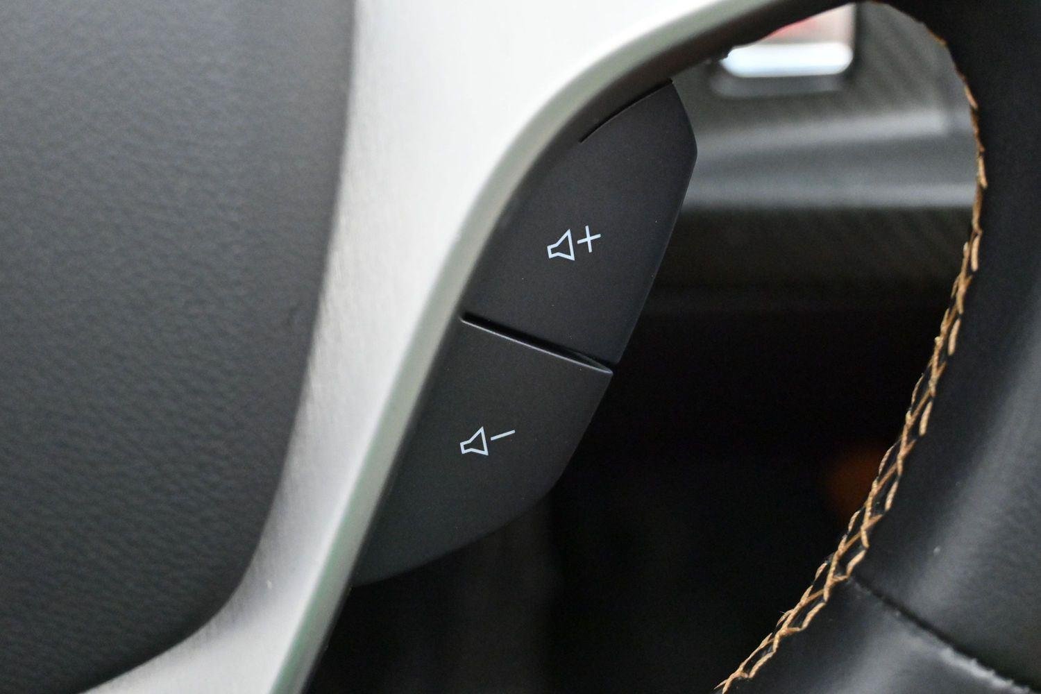 Used 2019 BLACK Chevrolet Grand Sport 2LT image 21