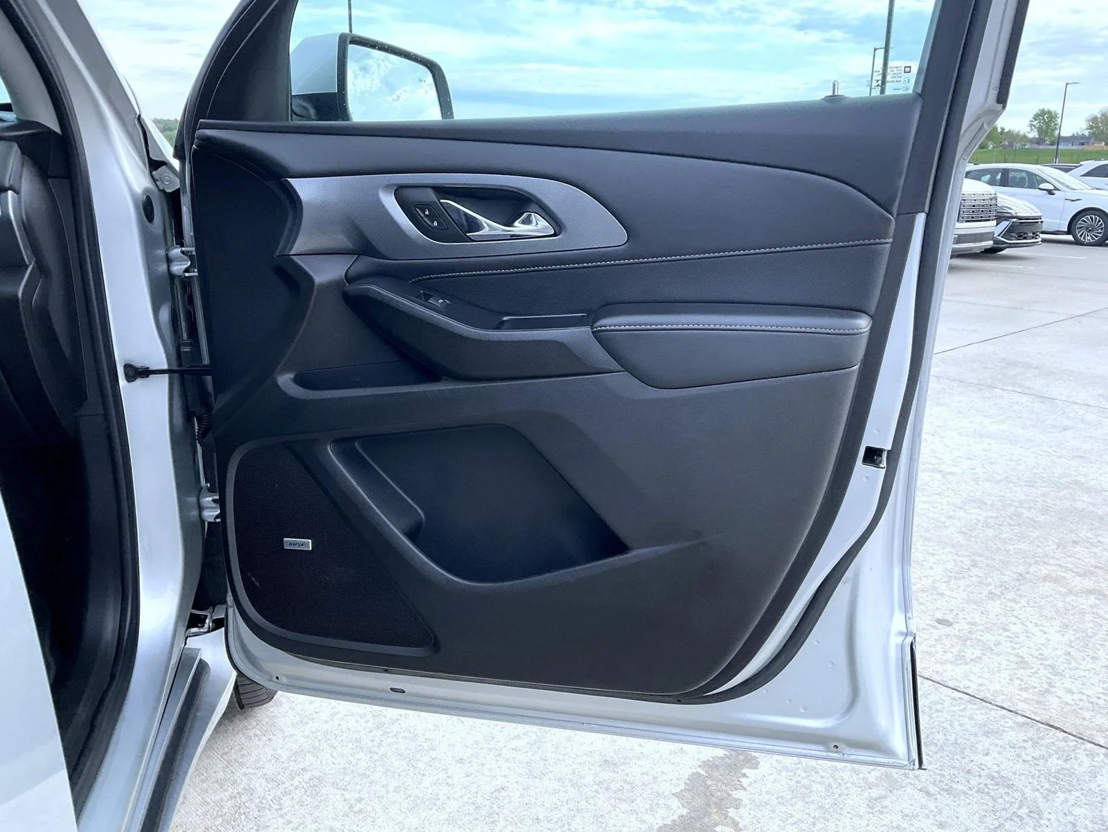 Used 2021 Silver Chevrolet Premier image 17