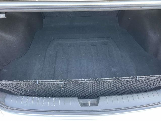 Used 2017 Silver Hyundai Sport image 11