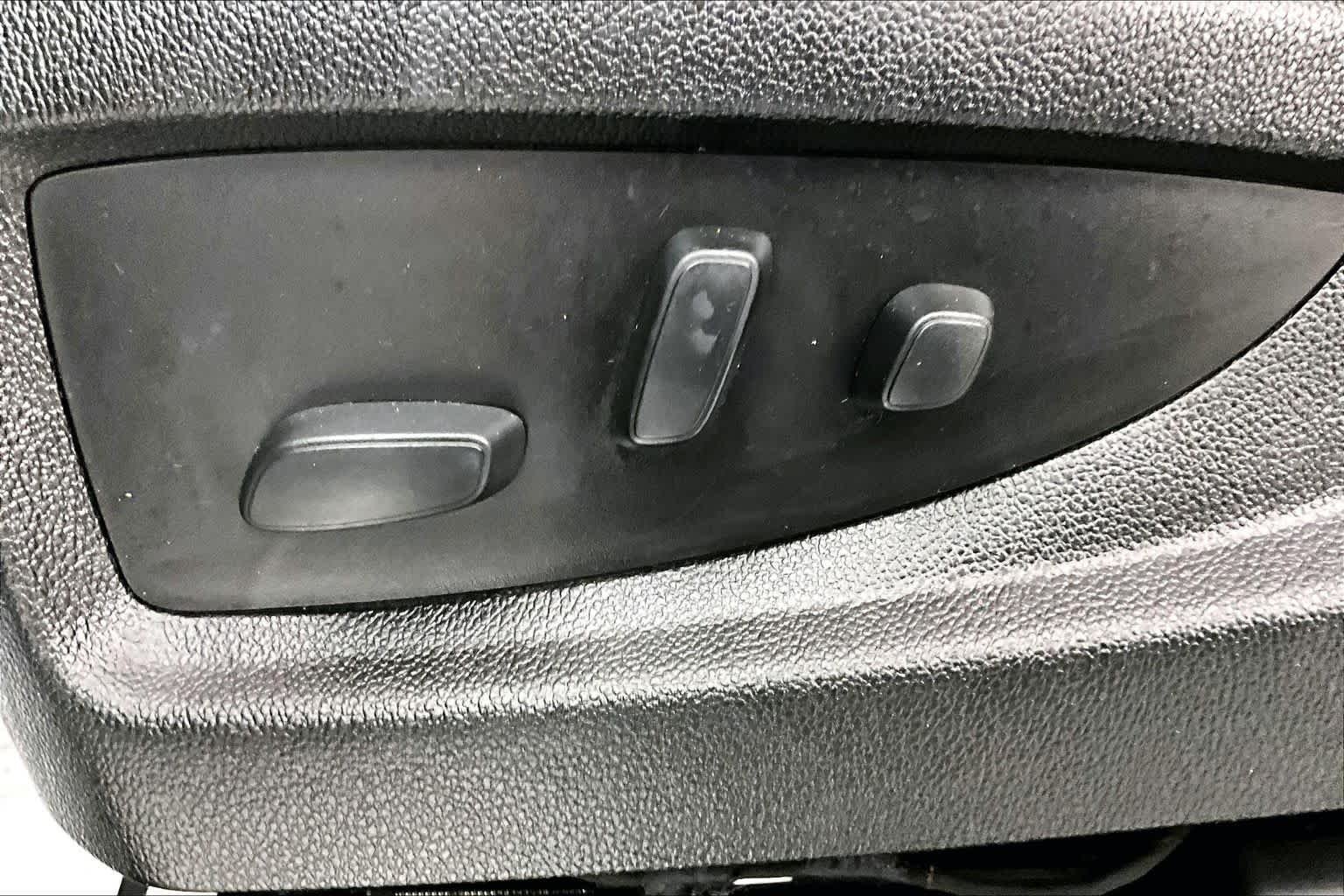 Used 2017 Black Chevrolet LT image 31