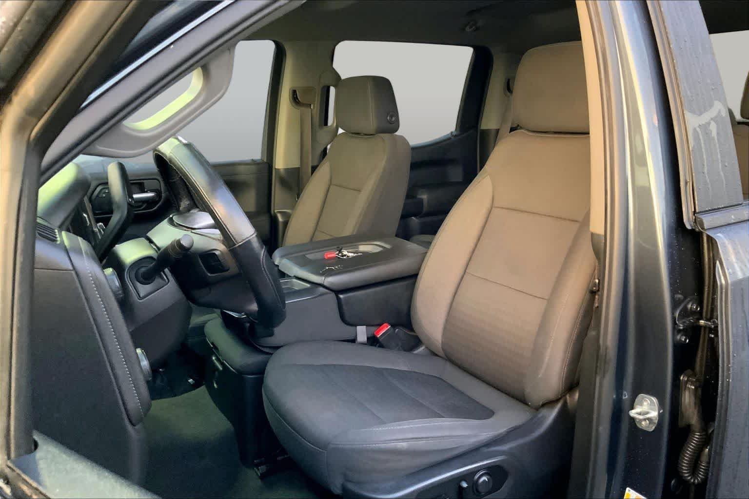Used 2021 Shadow Gray Metallic Chevrolet LT image 7