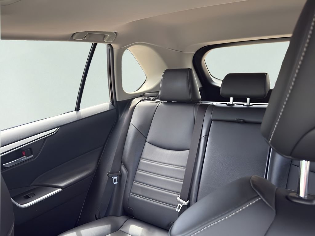 2025 Toyota RAV4 XLE Premium - Photo 13