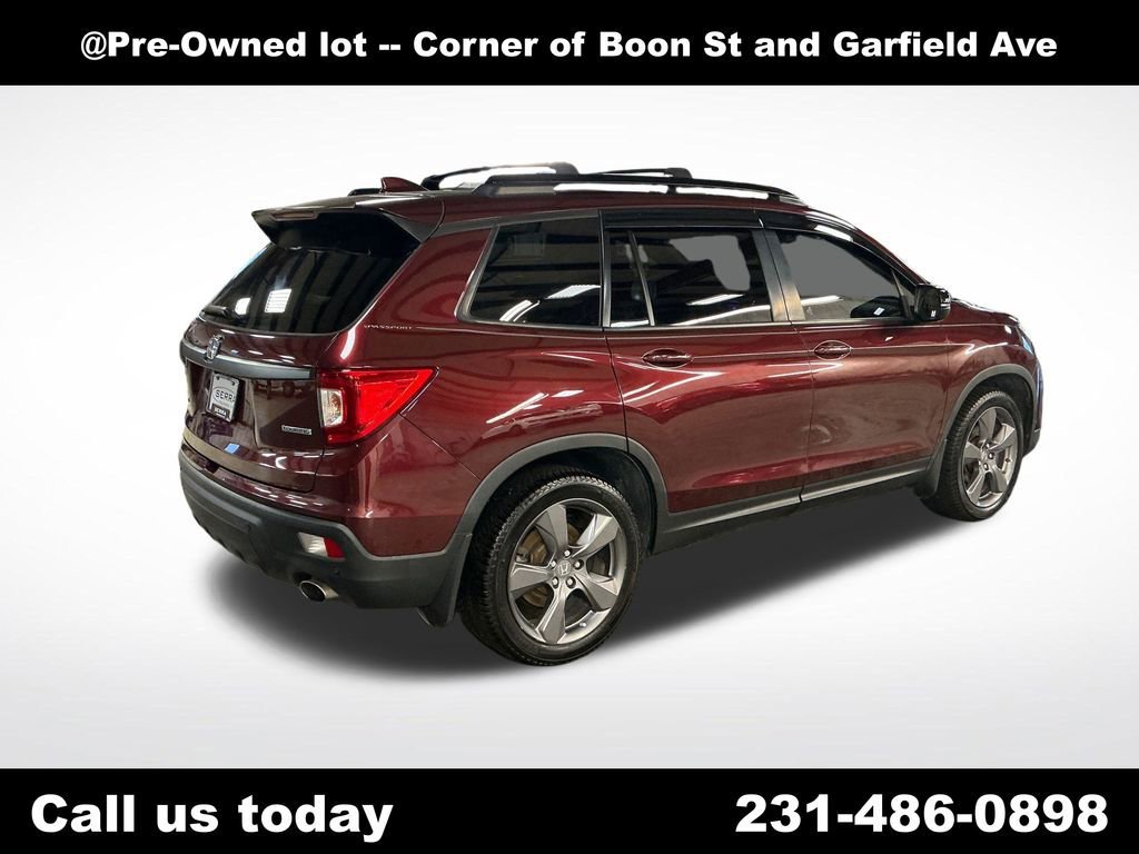 Used 2021  Honda Touring image 5