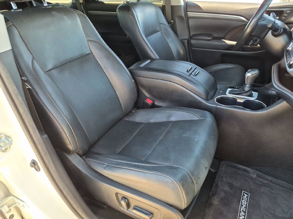 Used 2017 White Toyota Limited image 30