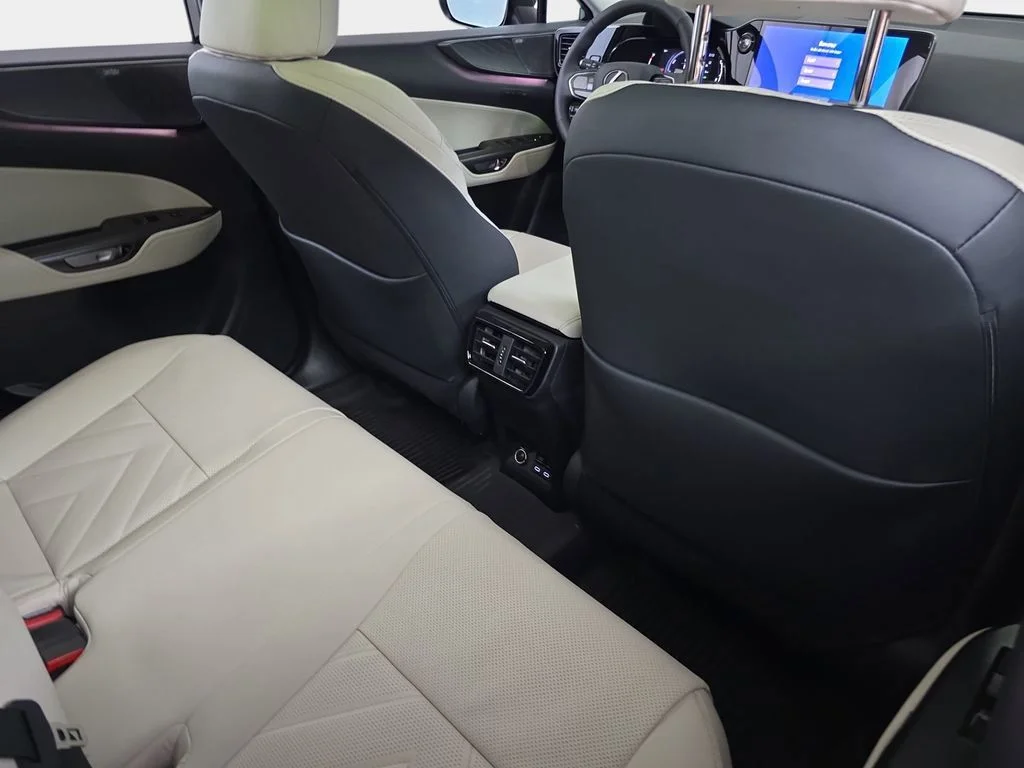 New 2026 Black Lexus 350h Luxury image 11