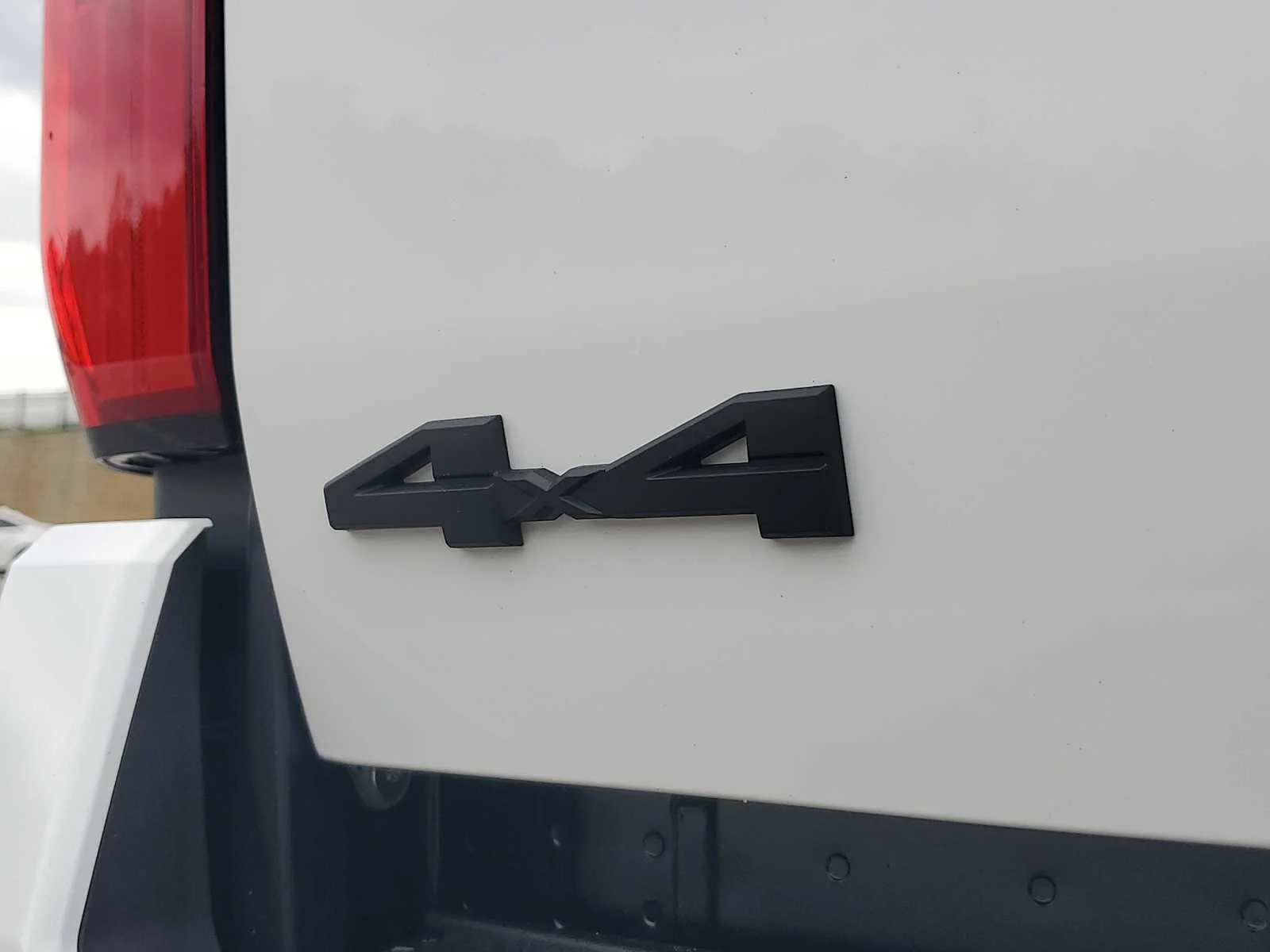 New 2026 Ice Cap Toyota SR5 image 7