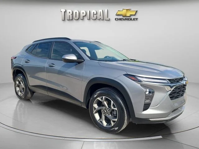 Used 2024 Sterling Gray Metallic Chevrolet LT image 7