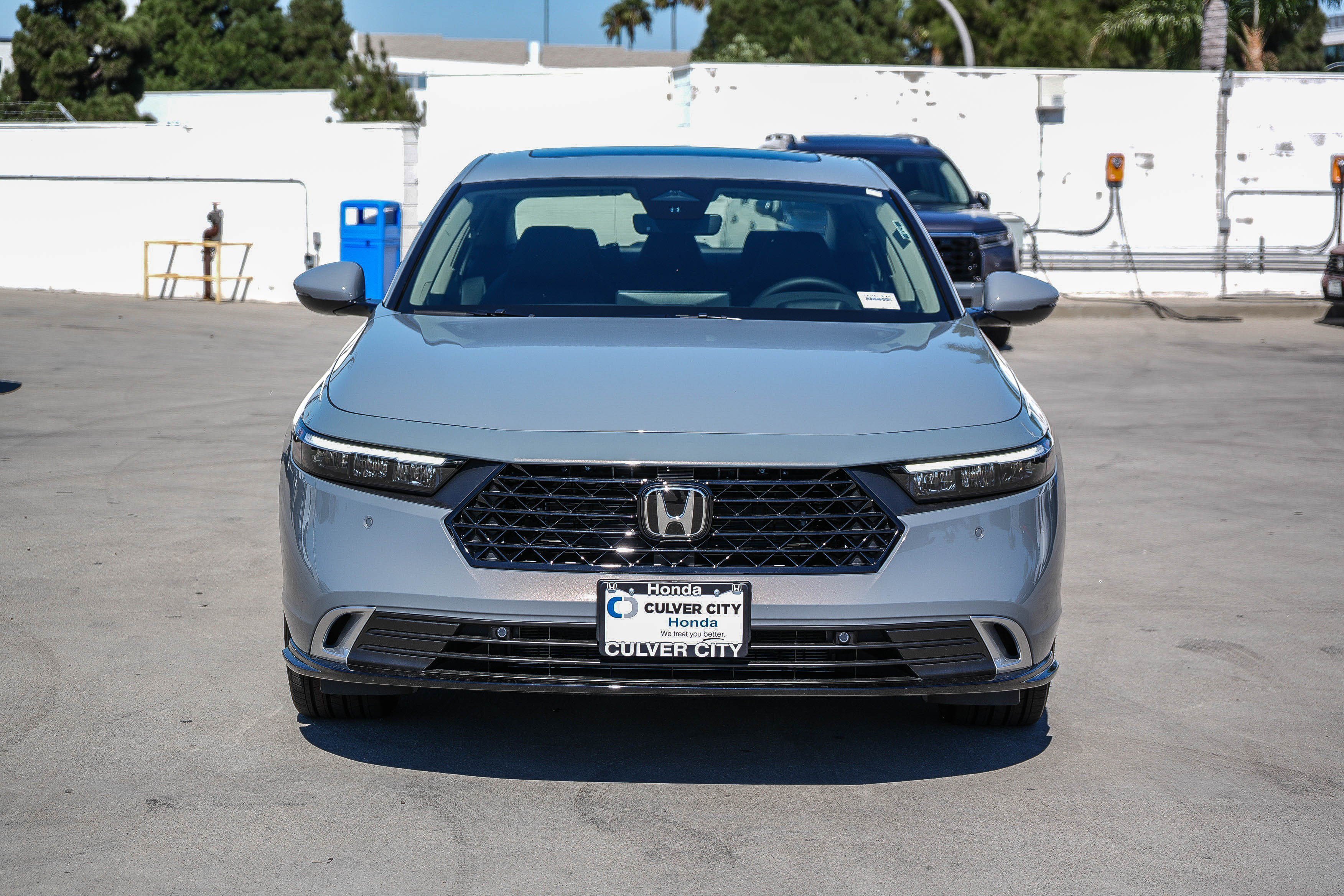New 2026 Urban Gray Pearl Honda Touring image 2
