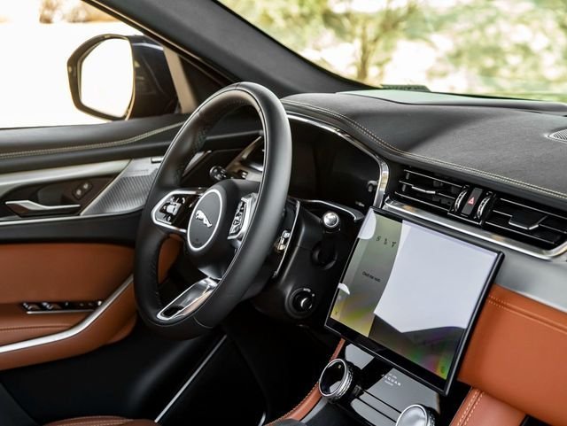 2026 Jaguar F-Pace R-Dynamic S - Photo 29