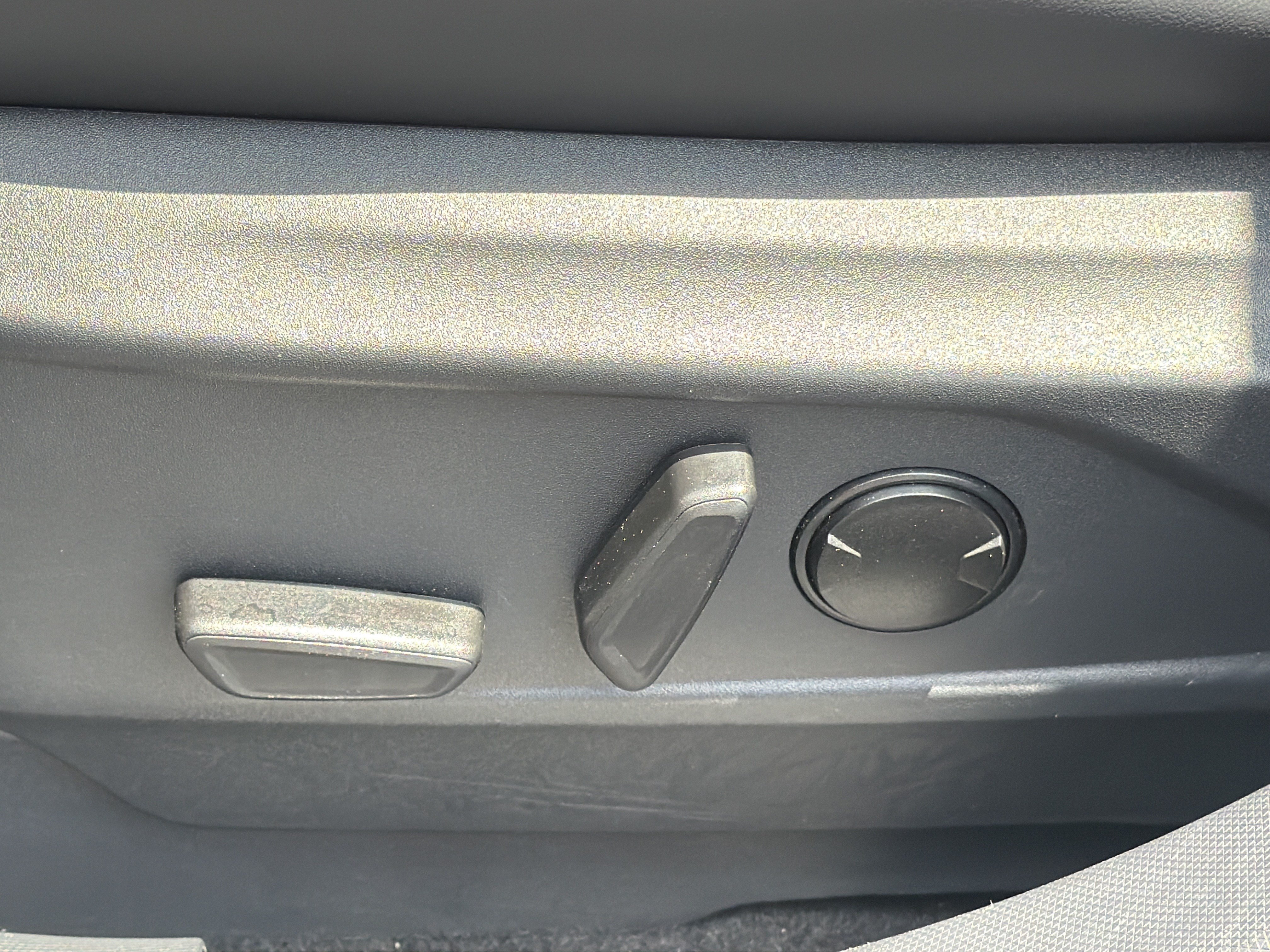 Used 2024 Glacier Gray Metallic TriCoat Ford Select image 15