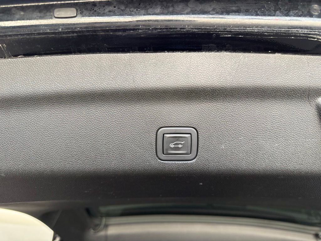 Used 2023 Black Cadillac Sport Platinum image 82