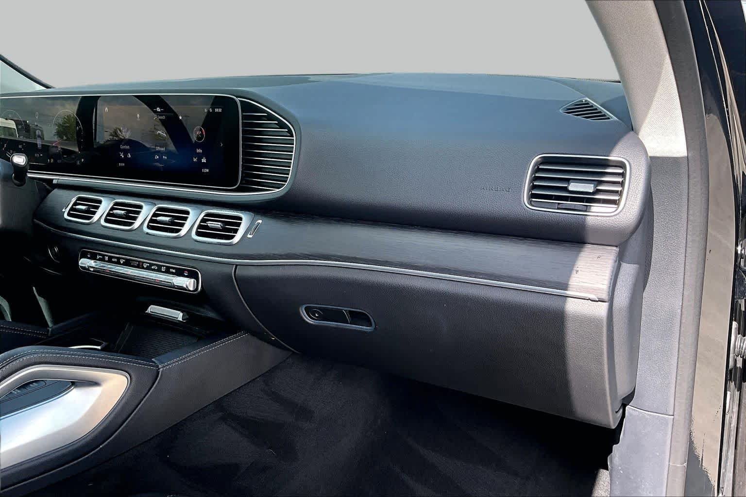 Used 2025 Black Mercedes-Benz GLE 350 image 17
