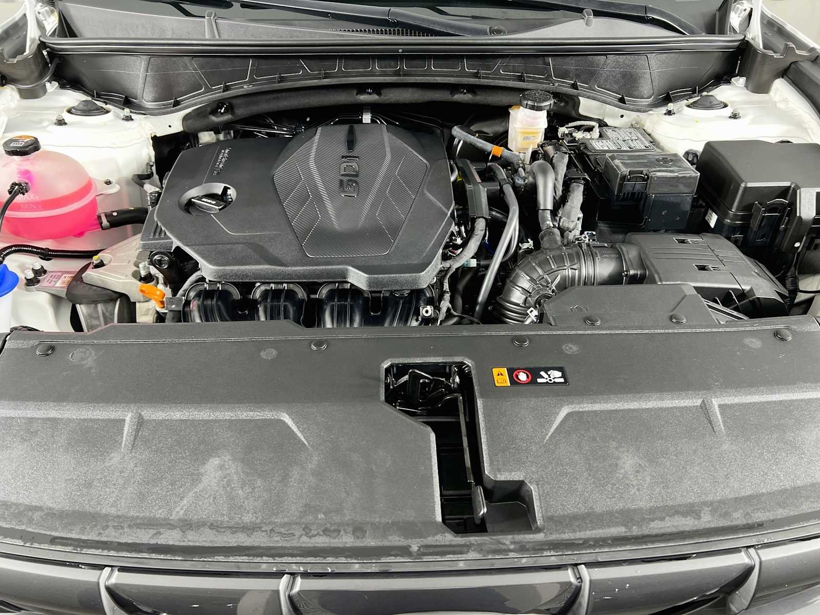 Used 2024 White Pearl Hyundai SEL image 30