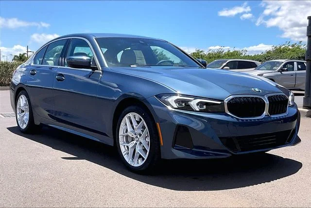 New 2026 Arctic Race Blue metallic BMW 330i image 2