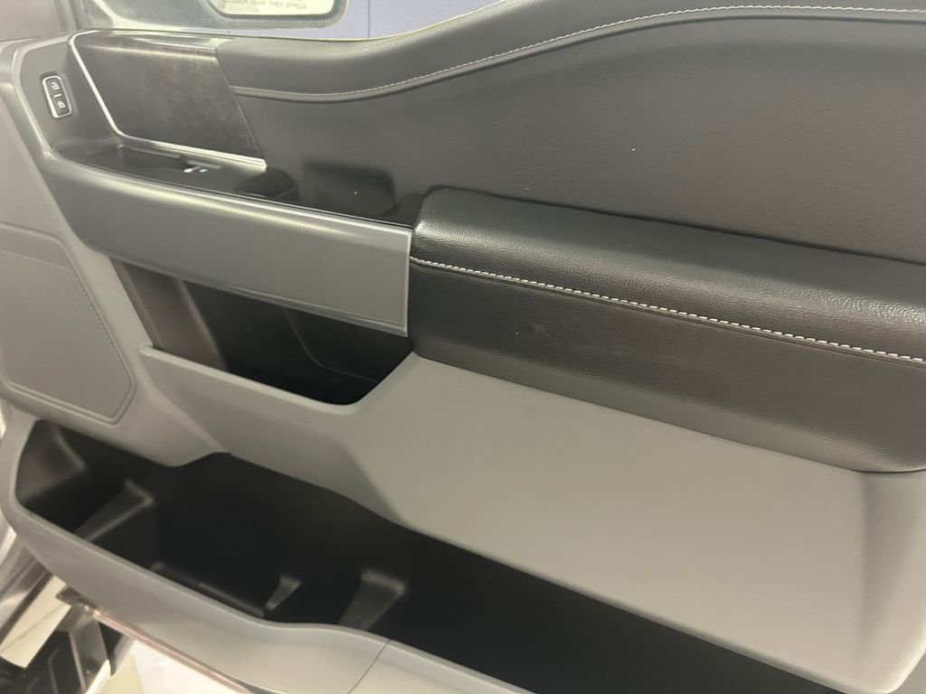 Used 2022 Silver Ford XLT image 15