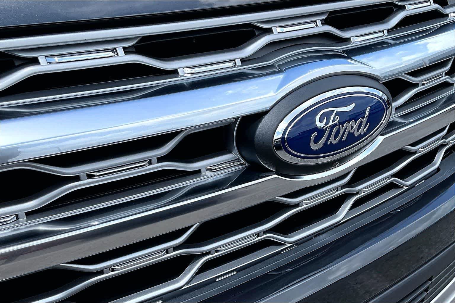 Certified Used 2022 Dark Ford Platinum image 30