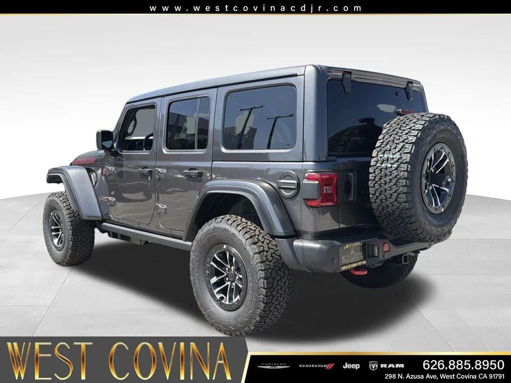 New 2026 Granite Crystal Metallic Clearcoat Jeep Rubicon X image 11
