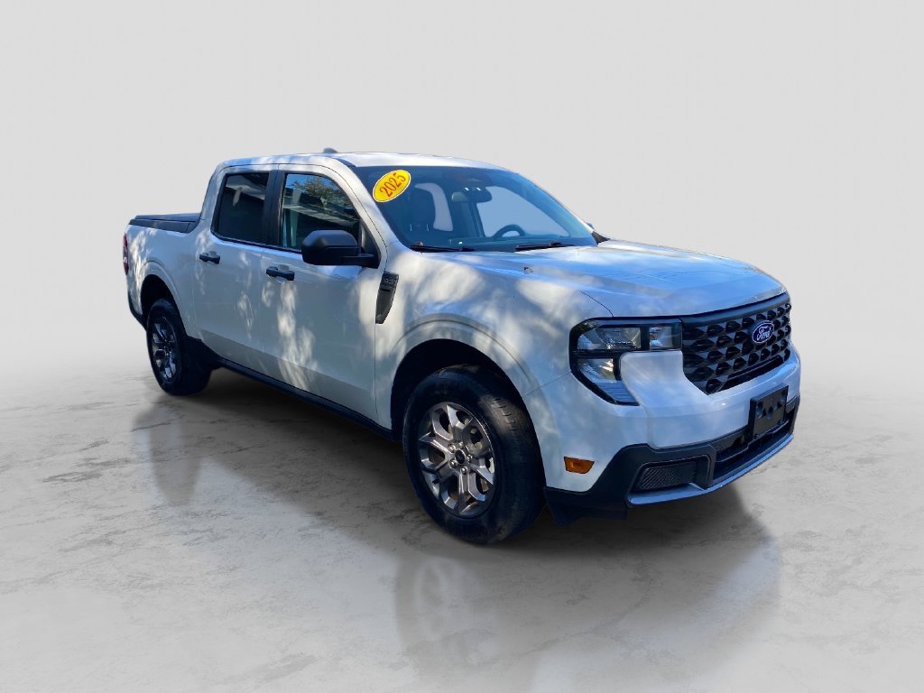 Used 2025 White Ford XLT image 9