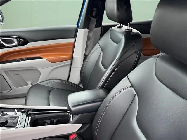Used 2024 Blue Jeep Limited image 9