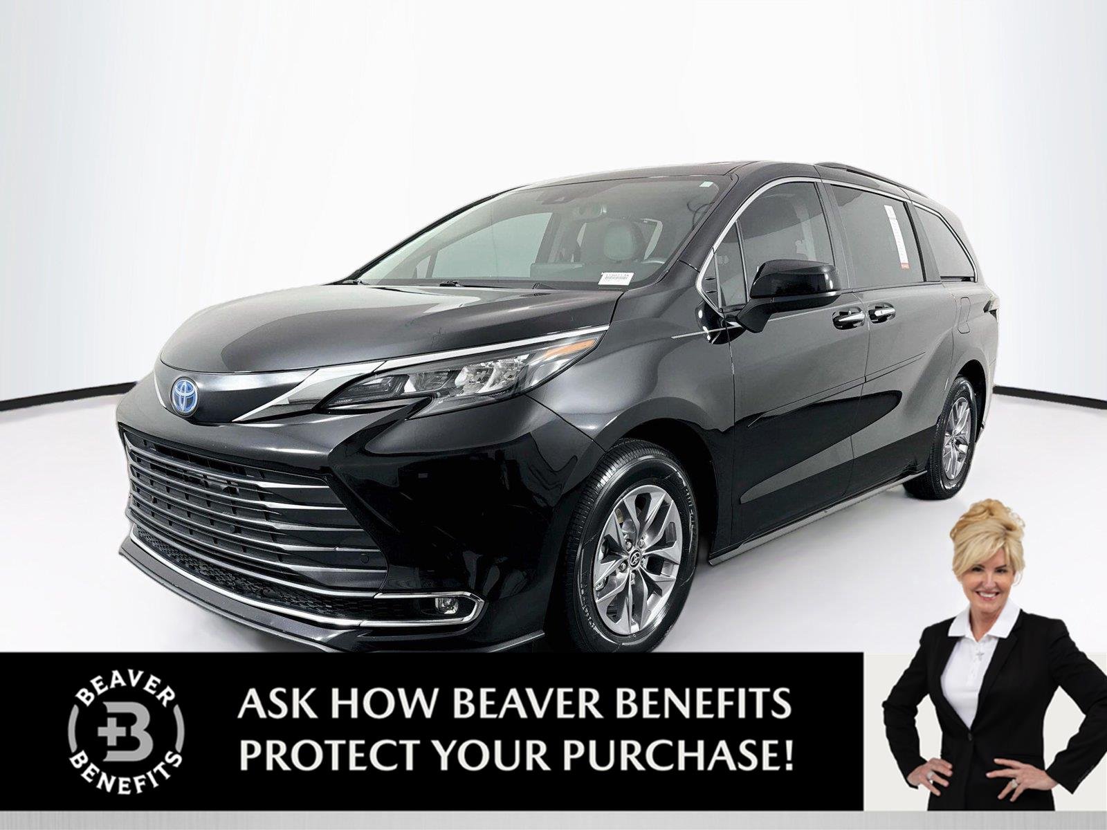 Certified Used 2024 Midnight Black Metallic Toyota XLE 8-Passenger image 1