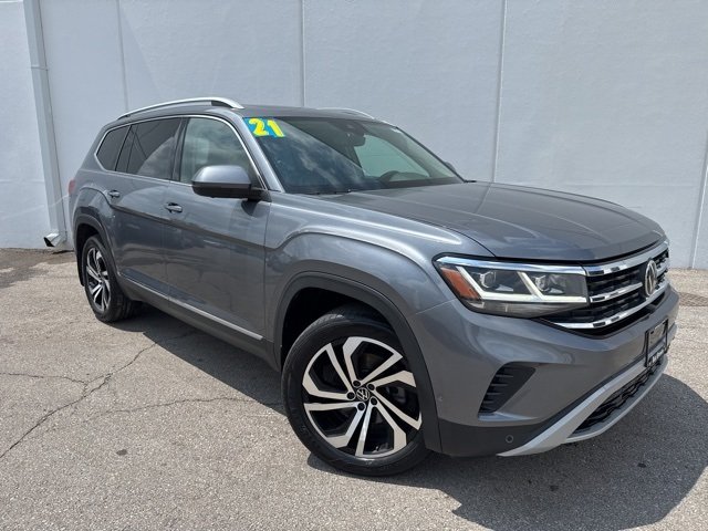 Used 2021 Volkswagen Atlas SEL Premium with VIN 1V2TR2CA2MC518861 for sale in Kansas City