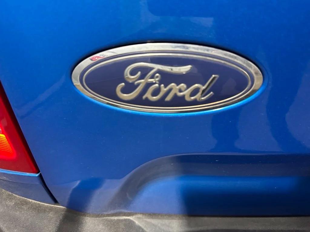 Used 2022 Blue Ford Outer Banks image 23