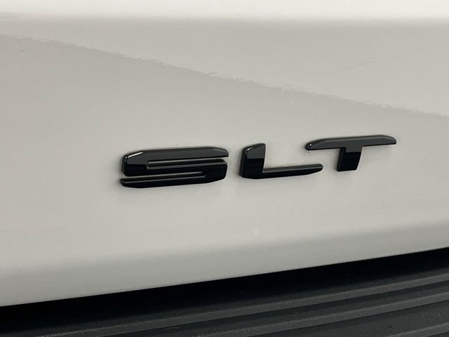 Used 2022 Summit White GMC SLT image 36