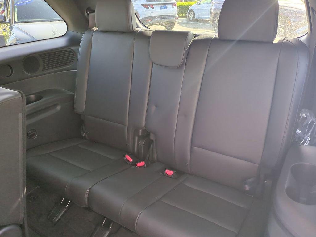 New 2026 Silver Hyundai SEL 8P image 16