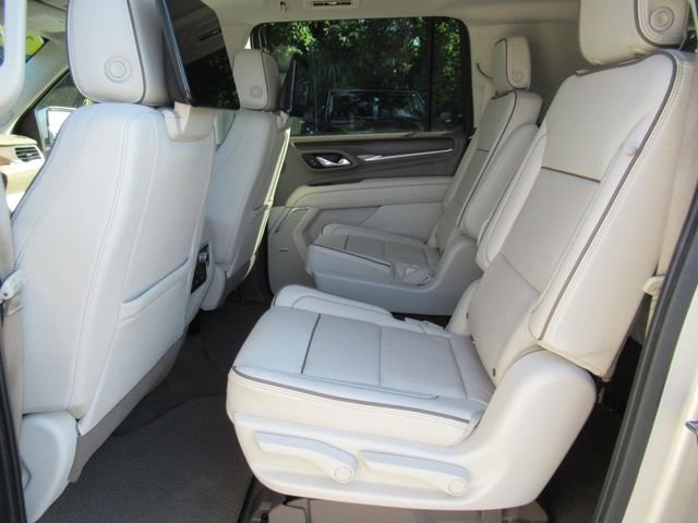 Used 2021 Beige GMC Denali image 39